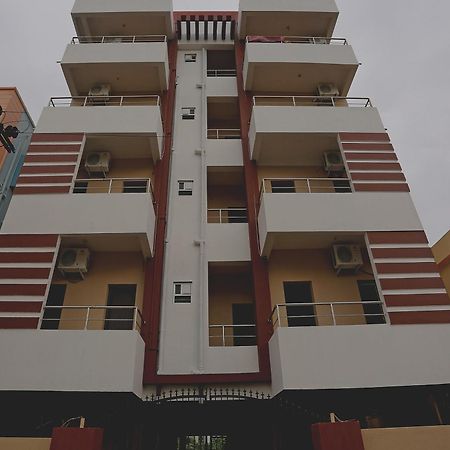 Oyo 17276 The Maple Tree Hotels Bhubaneswar Eksteriør billede