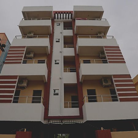 Oyo 17276 The Maple Tree Hotels Bhubaneswar Eksteriør billede
