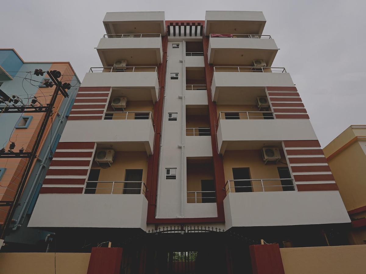 Oyo 17276 The Maple Tree Hotels Bhubaneswar Eksteriør billede