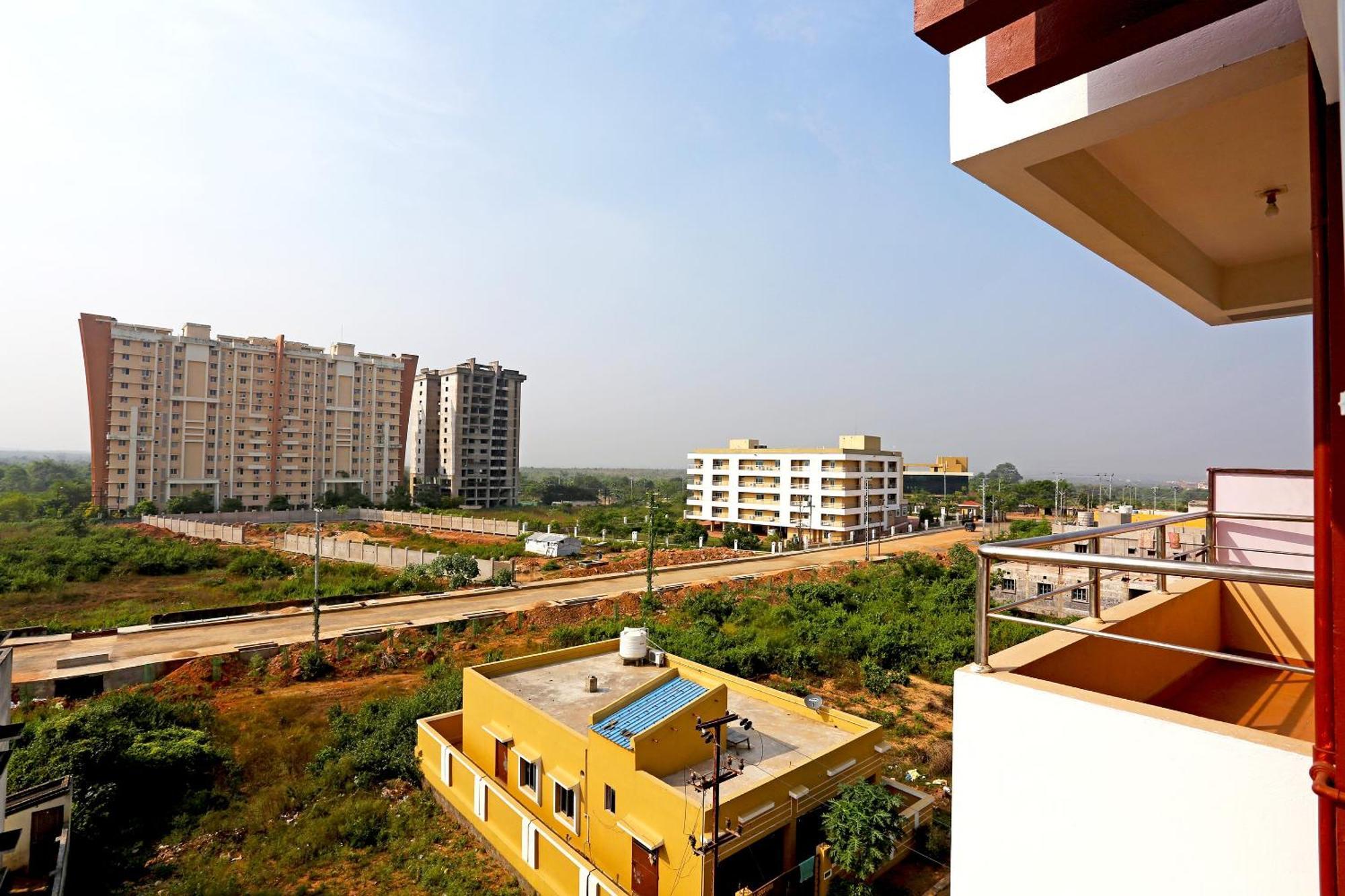 Oyo 17276 The Maple Tree Hotels Bhubaneswar Eksteriør billede