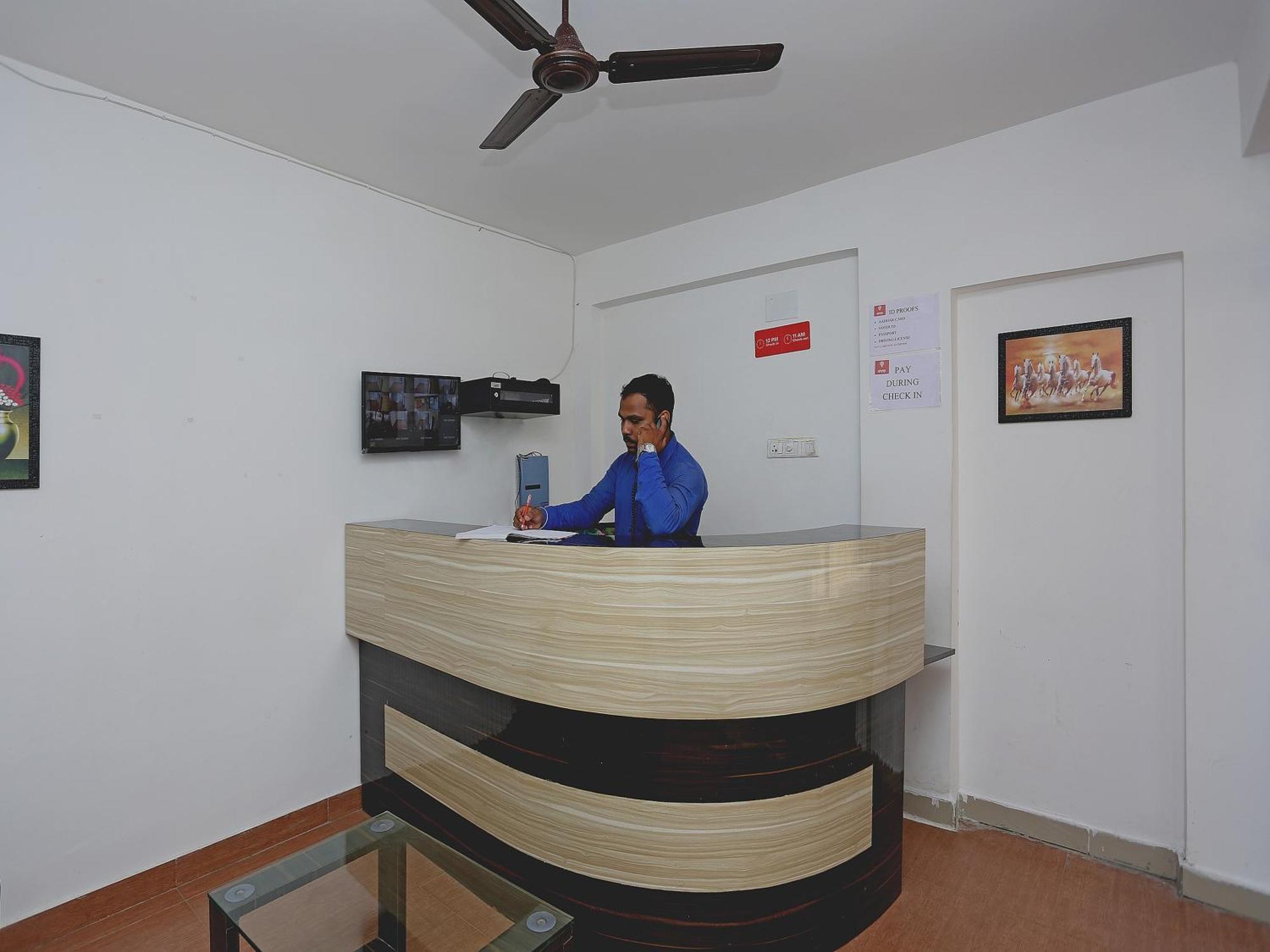 Oyo 17276 The Maple Tree Hotels Bhubaneswar Eksteriør billede