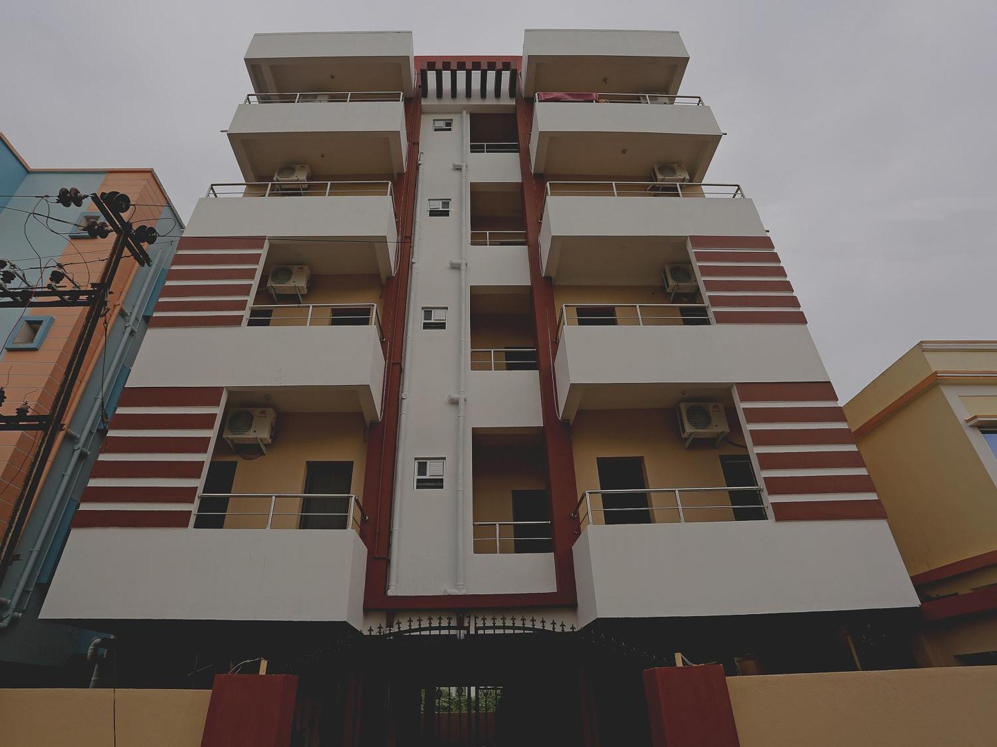 Oyo 17276 The Maple Tree Hotels Bhubaneswar Eksteriør billede
